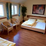 Hotel Pri Studničke Omastiná 2*