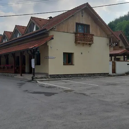 Hotel Pri Studnicke Omastina