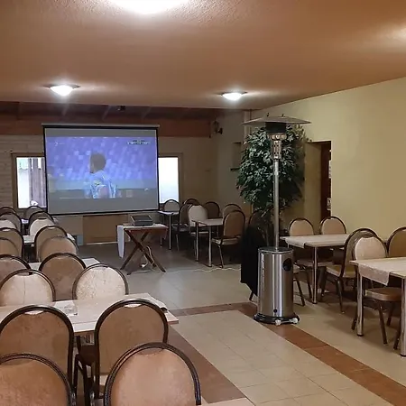 Pri Studnicke Hotel Omastina