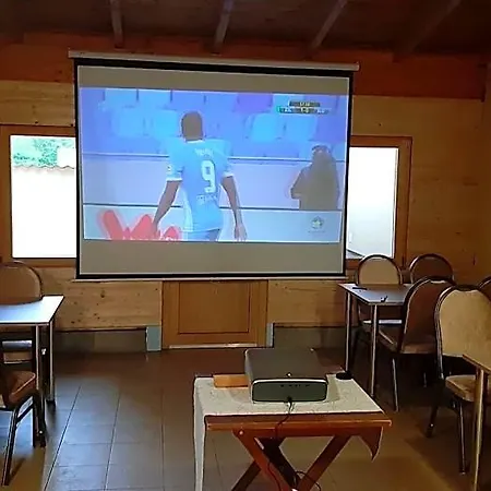 Pri Studnicke Hotel Omastina