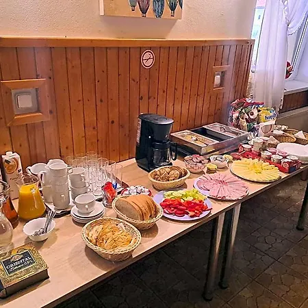 Pri Studnicke Hotel Omastina